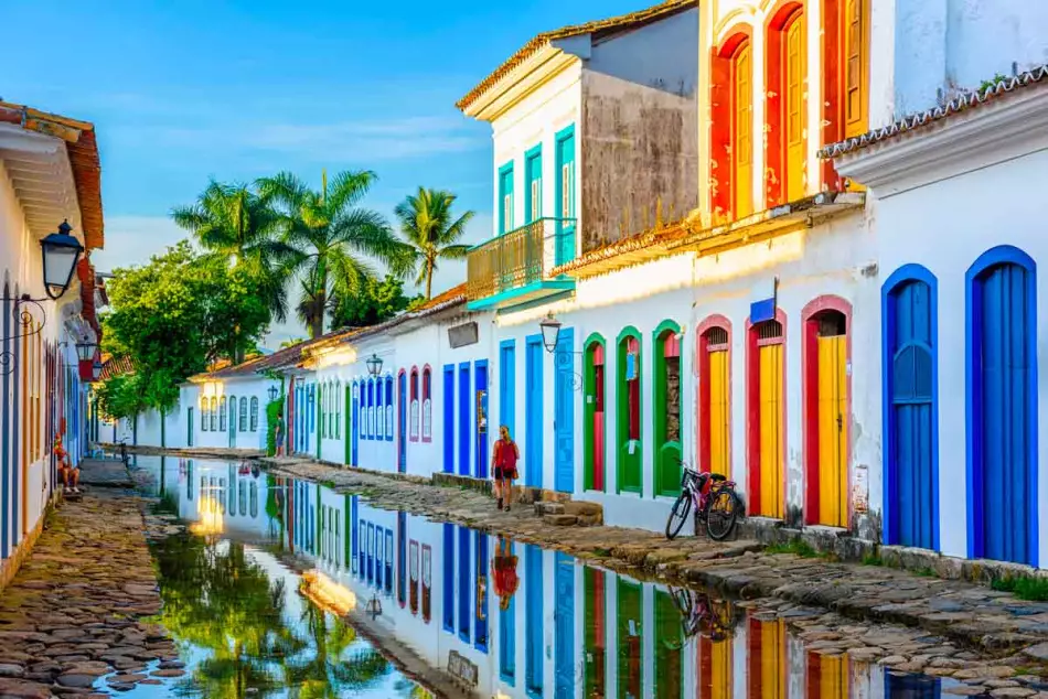 &Eacute;tape &agrave; Paraty lors d'un circuit au Br&eacute;sil