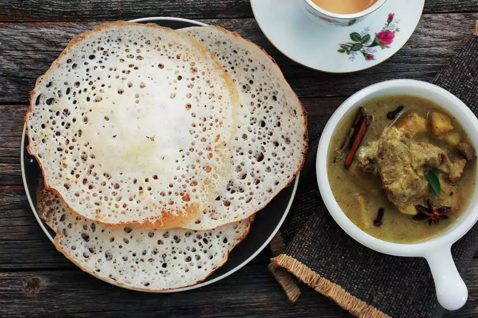 L'appam, crêpe à la pâte de riz et cœur noix de coco