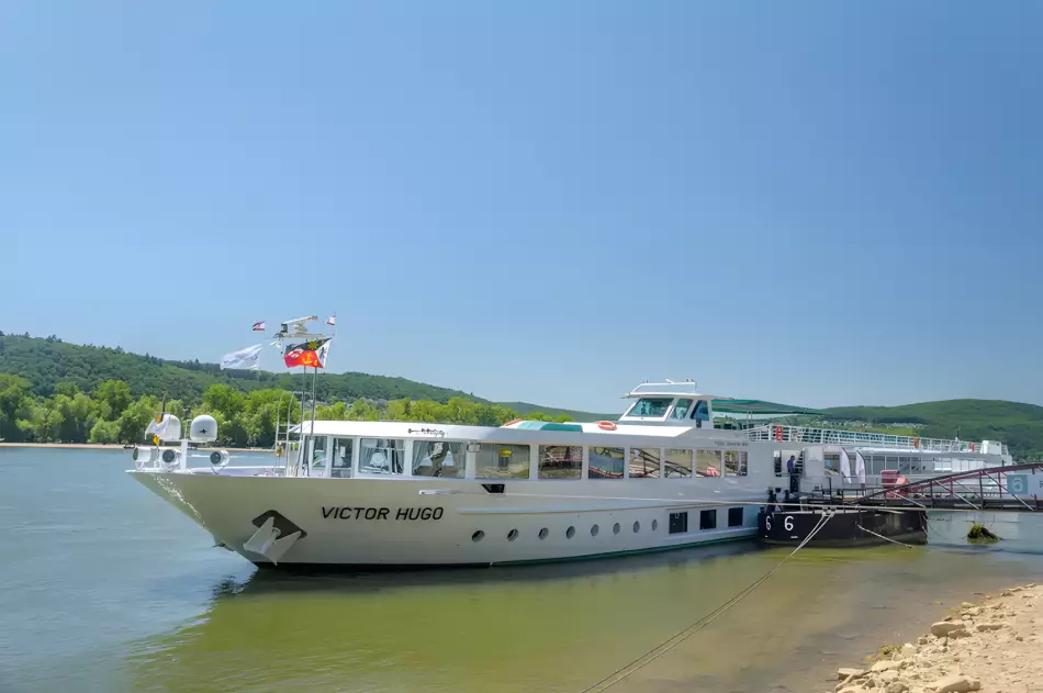 MS Victor Hugo a quai