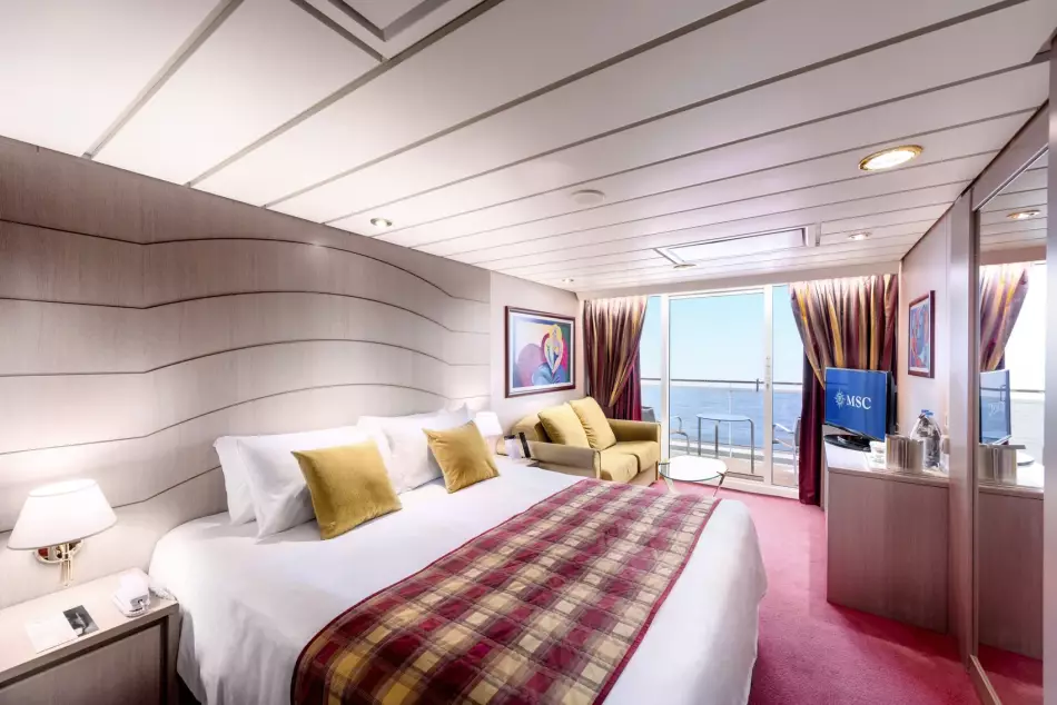 Suite du MSC Lirica