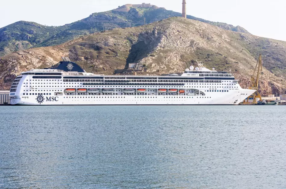 MSC Lirica en navigation