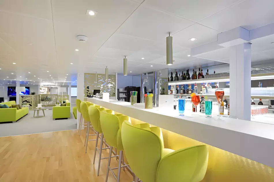 Salon bar du MS Elbre Princess II
