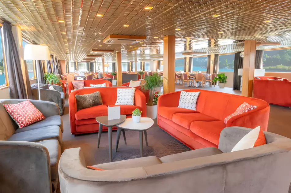 Salon bar du MS Europe