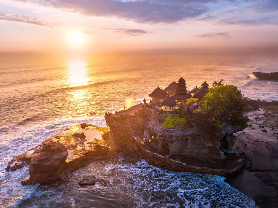 Le Pura Tanah Lot