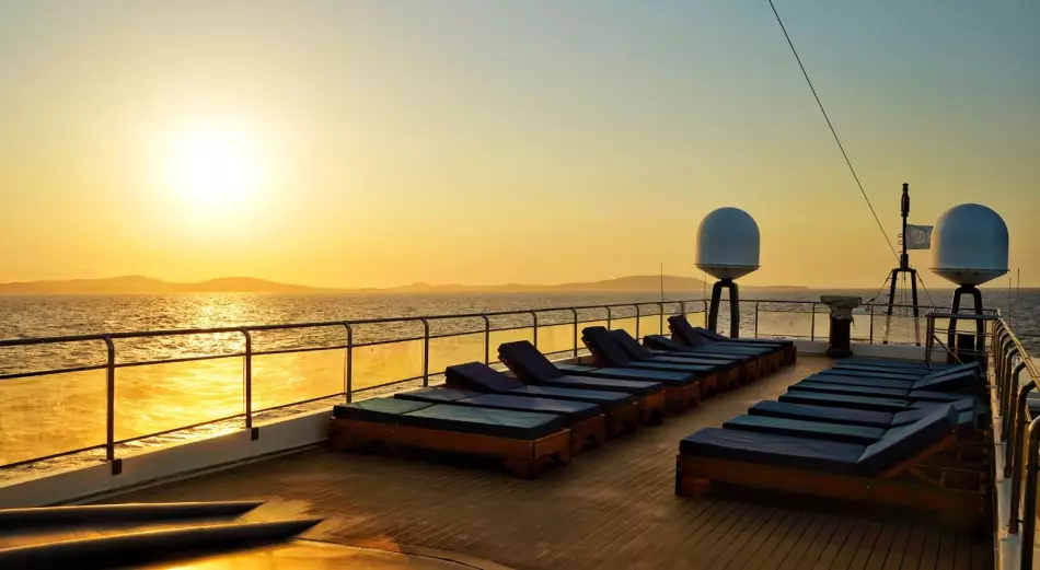 Pont soleil, Voyager