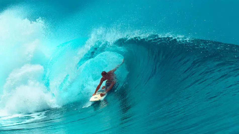 Le tube mythique de Teahupoo