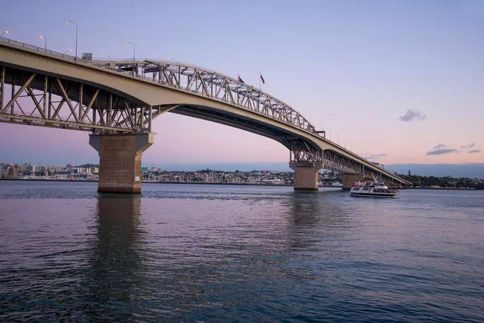 L'Harbour Bridge à Auckland