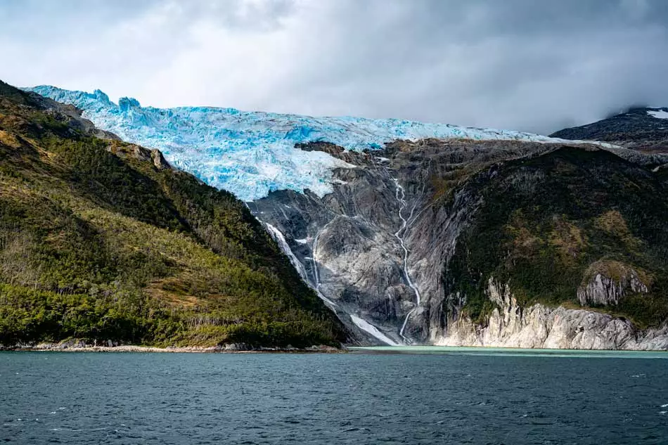 Photo du glacier Romanche depuis le canal Beagle