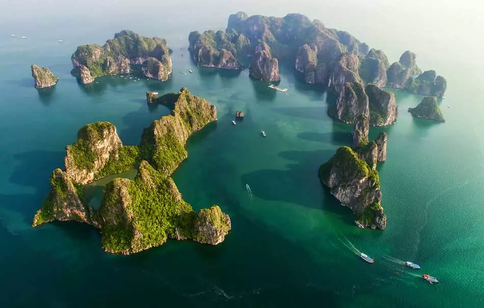 La Baie d'Halong vue d'en haut