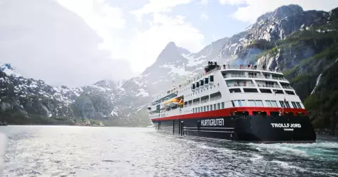 MS Trollfjord