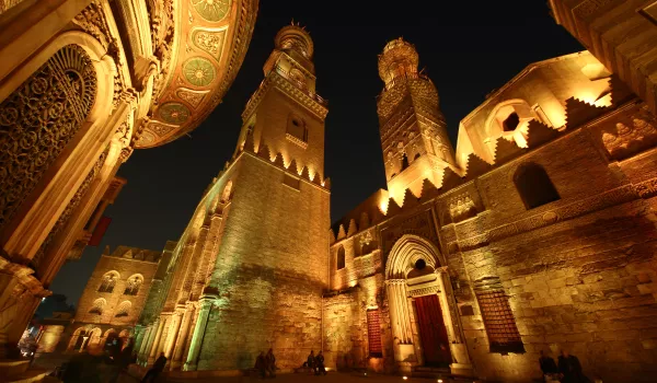 Visite du Caire de nuit et découvertes culinaires  I EXCURSION OPTIONNELLE PENDANT L'EXTENSION